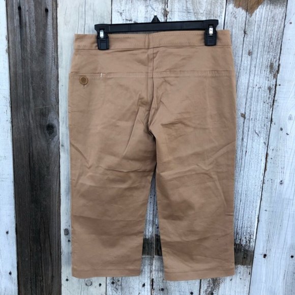 NEW Max Studio Capri Shorts - Picture 6 of 8